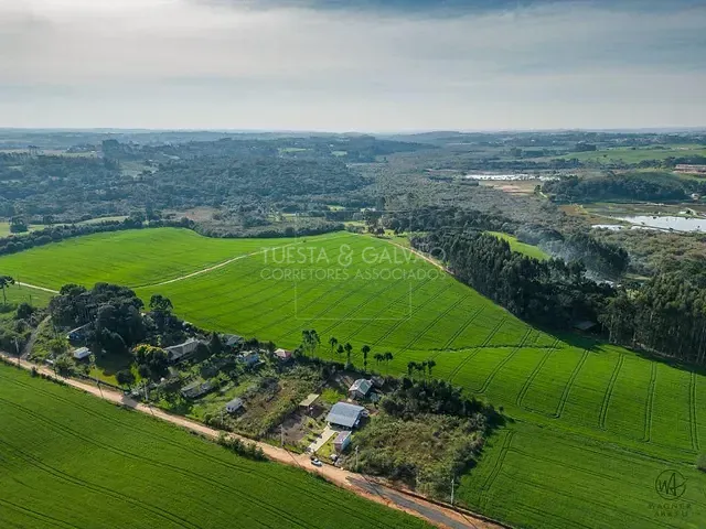 Sítio com 315m² 3 quartos e 2 banheiros, à venda, no bairro Diamante em Mandirituba