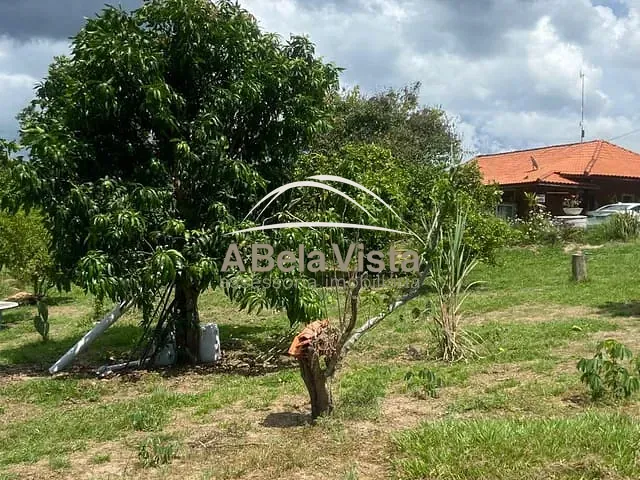 Sítio com 29000m² 2 quartos e 3 banheiros, à venda, no bairro Fofura em Bofete