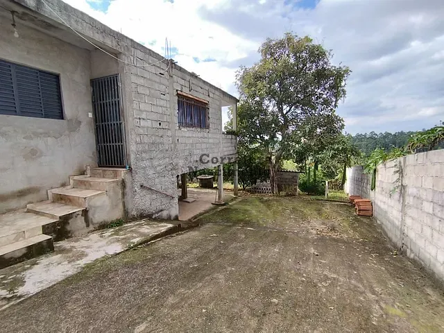 Sítio com 930m² 2 quartos e 1 banheiro, à venda, no bairro Veraneio Irajá em Jacareí