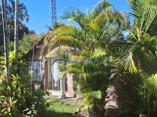 Sítio com 2745m² 2 quartos e 1 banheiro, à venda, no bairro Pedra de Guaratiba em Rio de Janeiro