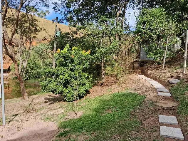 Sítio com 27000m² 3 quartos e 3 banheiros, à venda, no bairro Parque das Alamedas em Guaratinguetá