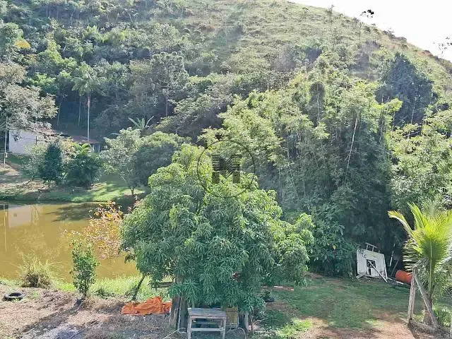 Sítio com 27000m² 3 quartos e 3 banheiros, à venda, no bairro Parque das Alamedas em Guaratinguetá