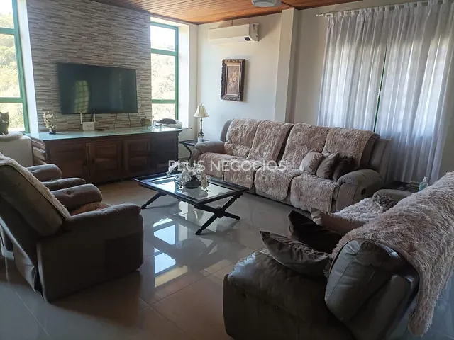 Sítio com 60000m² 6 quartos e 4 banheiros, à venda, no bairro morro grande em Ibiúna