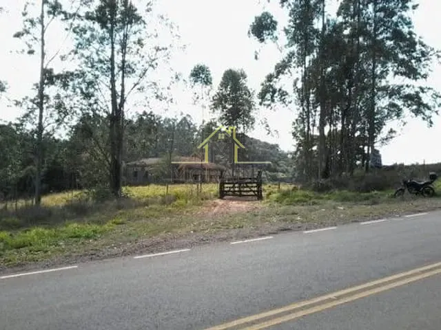 Sítio com 450m² 5 quartos e 1 banheiro, à venda, no bairro Zona Rural em Juruaia