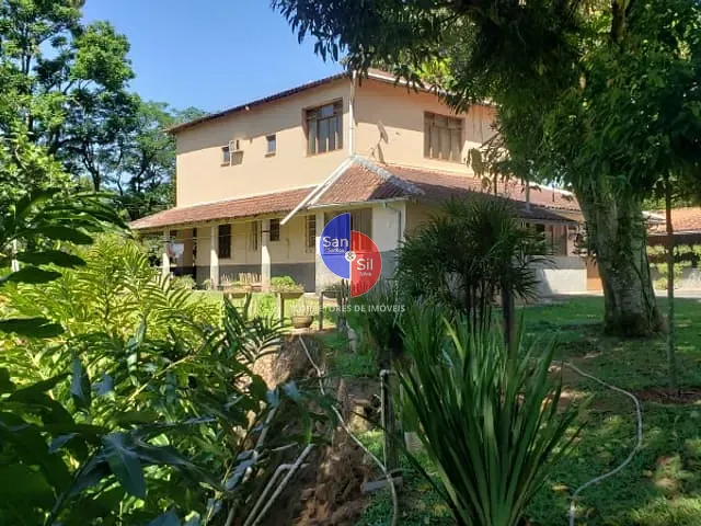 Sítio com 60670m² 7 quartos e 5 banheiros, à venda, no bairro Parada Modelo em Guapimirim