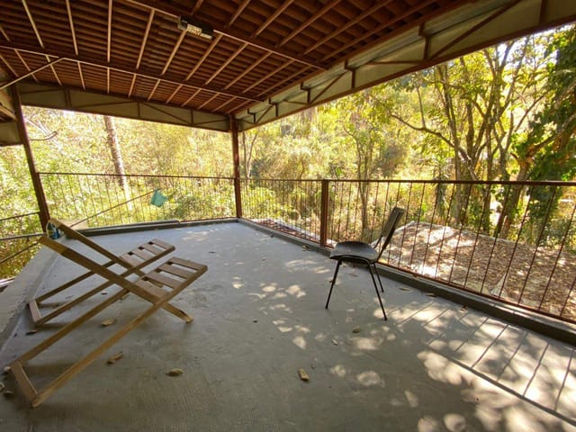 Sítio com 4040m² 1 quarto e 2 banheiros, à venda, no bairro Frimisa em Santa Luzia
