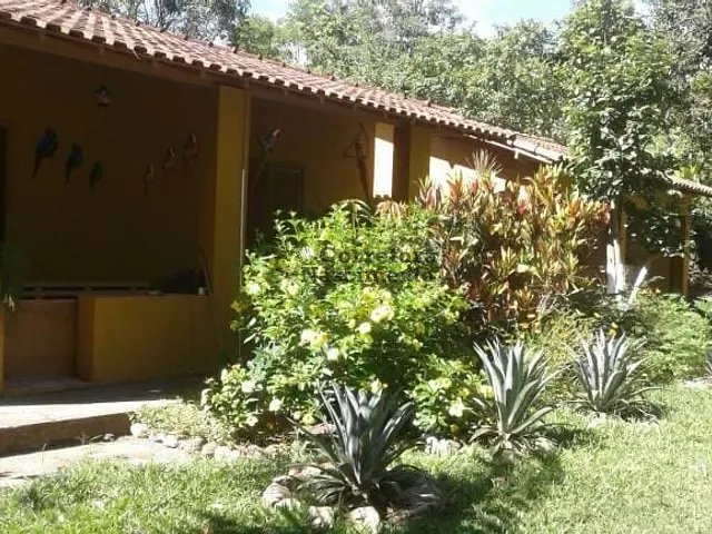Sítio com 3600m² 7 quartos e 4 banheiros, à venda, no bairro Jardim Colônia em Jacareí