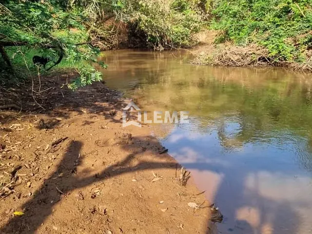 Sítio com 157300m² 2 quartos e 1 banheiro, à venda, no bairro Vila Lambari em Mococa