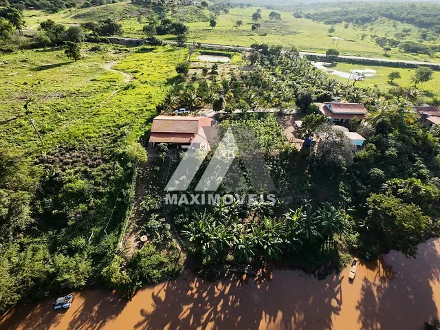 Sítio com 8500m² 2 quartos e 2 banheiros, à venda, no bairro Zona Rural em Coronel Murta