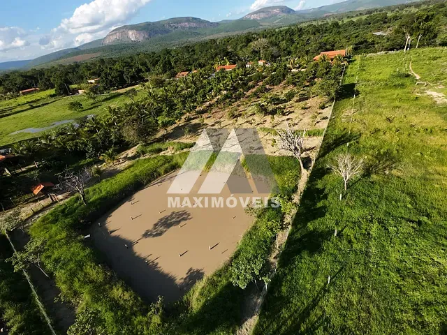 Sítio com 8500m² 2 quartos e 2 banheiros, à venda, no bairro Zona Rural em Coronel Murta