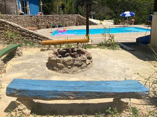 Sítio 3 quartos e 2 banheiros, à venda, no bairro MACAUBAS em Santa Luzia
