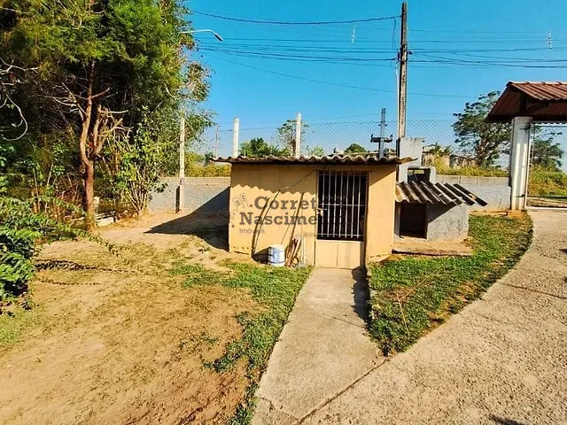 Sítio com 2268m² 3 quartos e 4 banheiros, à venda, no bairro Chácaras Reunidas Ygarapes em Jacareí