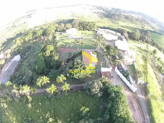 Sítio com 32000m² 3 quartos e 4 banheiros, à venda, no bairro Jardim Nossa Senhora das Graças em Itatiba