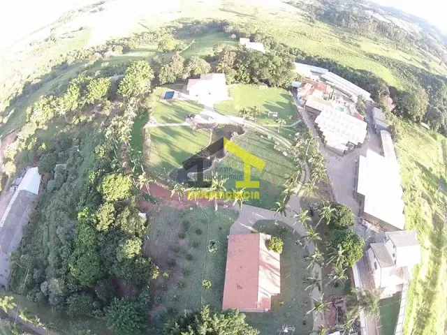 Sítio com 32000m² 3 quartos e 4 banheiros, à venda, no bairro Jardim Nossa Senhora das Graças em Itatiba
