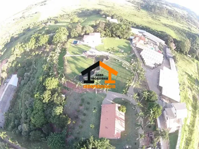 Sítio com 32000m² 3 quartos e 4 banheiros, à venda, no bairro Jardim Nossa Senhora das Graças em Itatiba