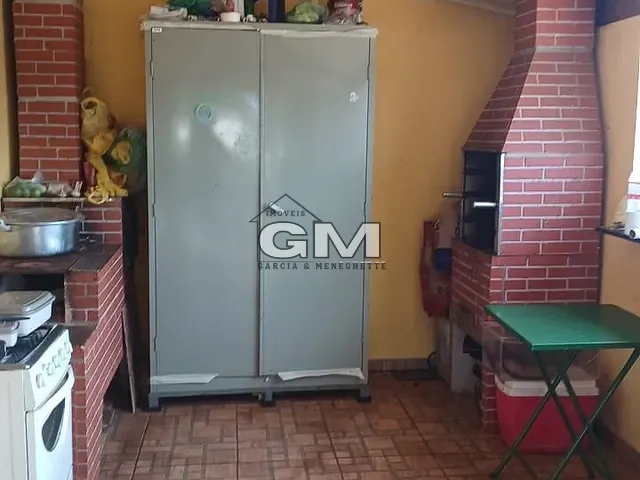 Sítio com 24200m² 1 quarto e 2 banheiros, à venda, no bairro Zona Rural em Cajuru