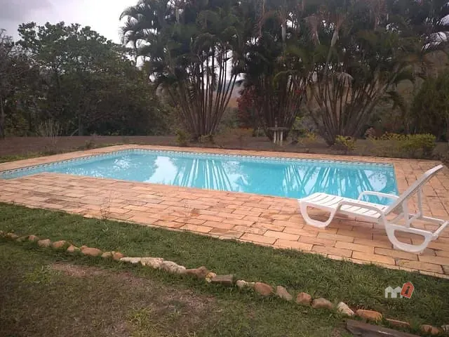 Sítio com 32000m² 3 quartos e 2 banheiros, à venda ou para alugar, no bairro Bemposta em Três Rios