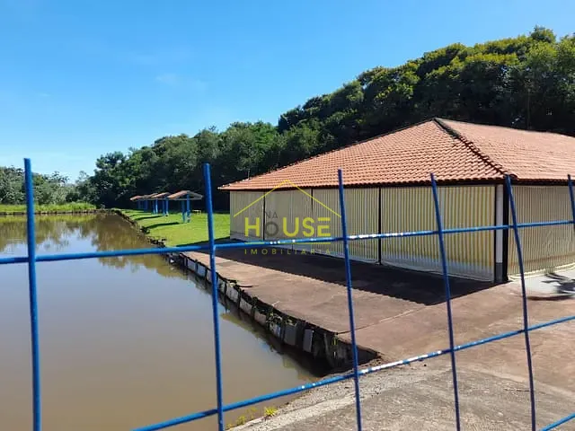 Sítio 3 quartos e 2 banheiros, à venda, no bairro Área Rural de Parisi em Parisi
