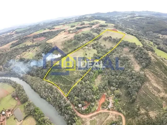 Sítio com 145383m² 3 quartos e 1 banheiro, à venda, no bairro Área Rural de Concórdia em Concórdia