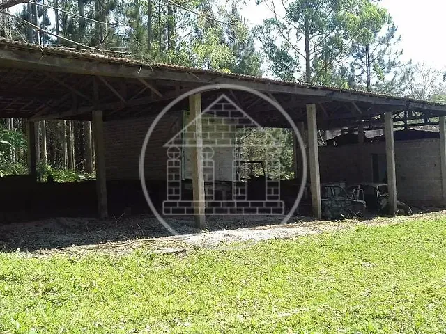 Sítio com 32000m², à venda, no bairro Colônia (Zona Sul) em São Paulo