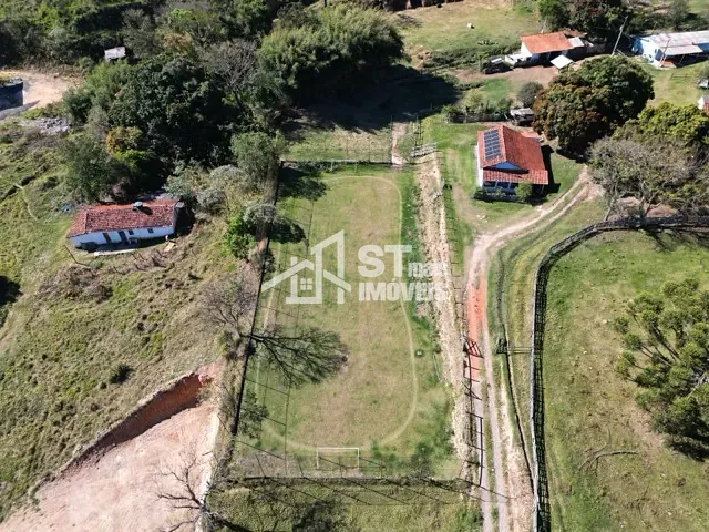 Sítio 2 quartos e 2 banheiros, à venda, no bairro Barreira em Andradas