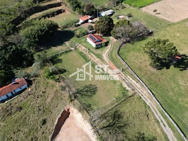Sítio 2 quartos e 2 banheiros, à venda, no bairro Barreira em Andradas