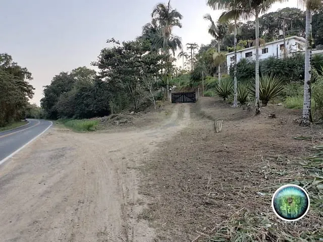 Sítio com 240000m² 5 quartos e 3 banheiros, à venda, no bairro Itimirim em Iguape