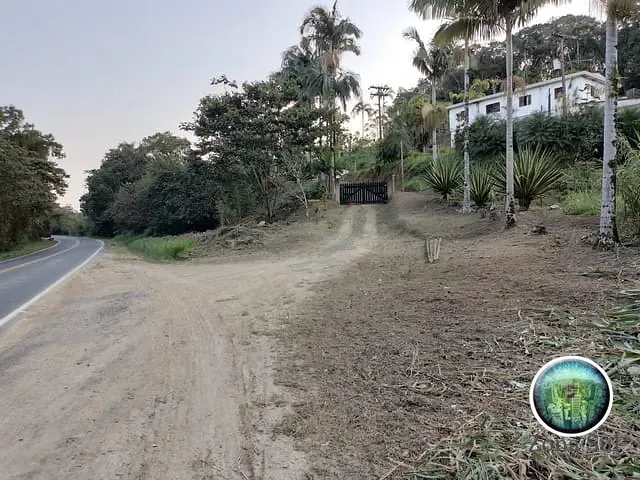 Sítio com 240000m² 5 quartos e 3 banheiros, à venda, no bairro Itimirim em Iguape