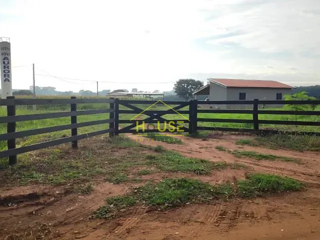 Sítio 2 quartos e 2 banheiros, à venda, no bairro Simonsen em Votuporanga