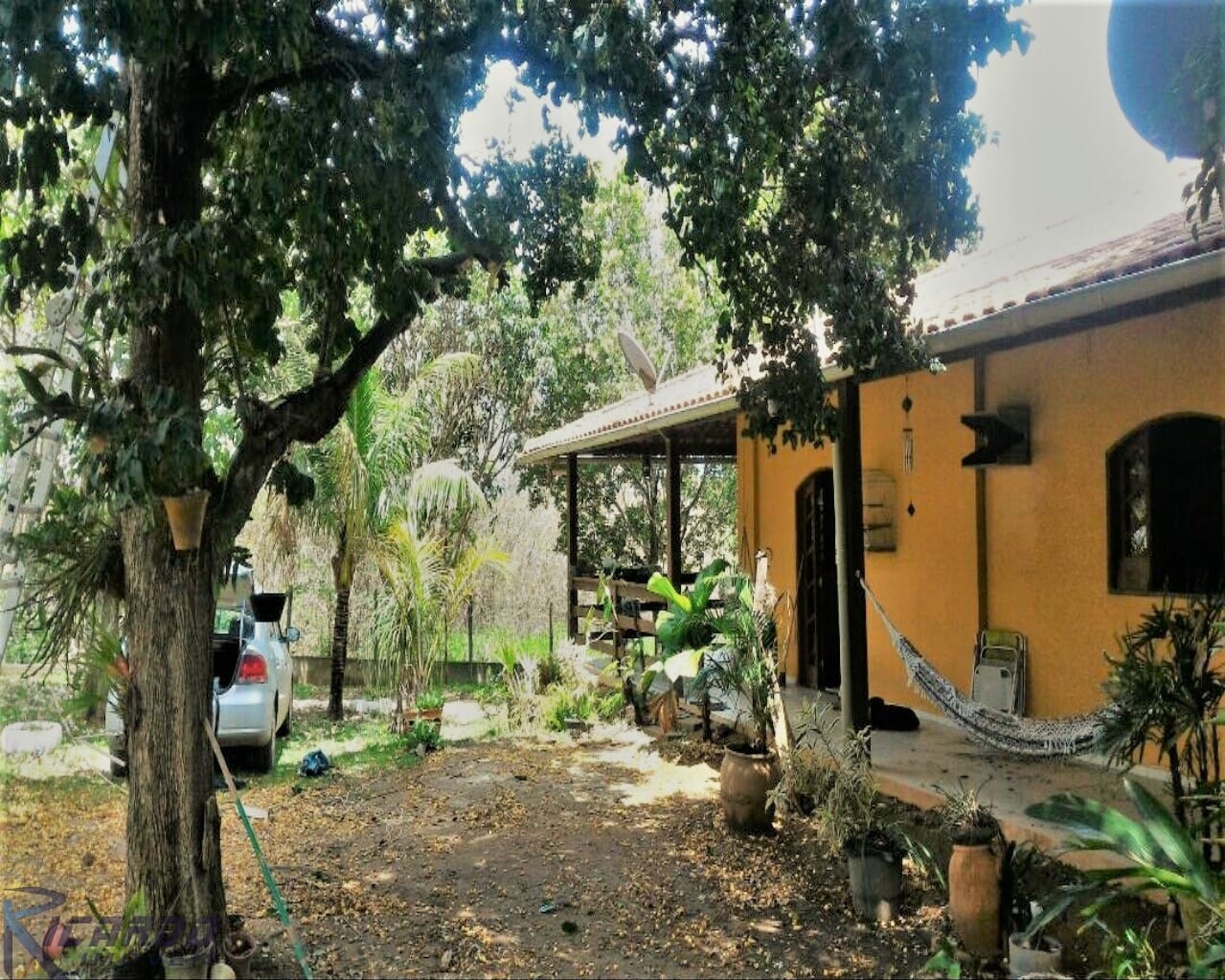 https://static.arboimoveis.com.br/SI0019_LOU/sitio-a-venda-em-ponta-da-fruta-vila-velha-es1628488714190uxyzf.jpg