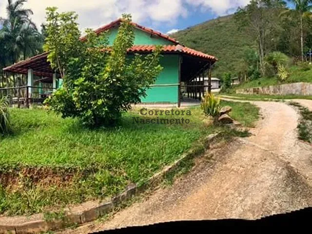 Sítio com 22000m² 3 quartos e 4 banheiros, à venda, no bairro Chácaras Condomínio Recanto Pássaros II em Jacareí