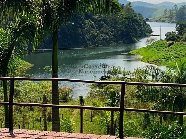 Sítio com 22000m² 3 quartos e 4 banheiros, à venda, no bairro Chácaras Condomínio Recanto Pássaros II em Jacareí