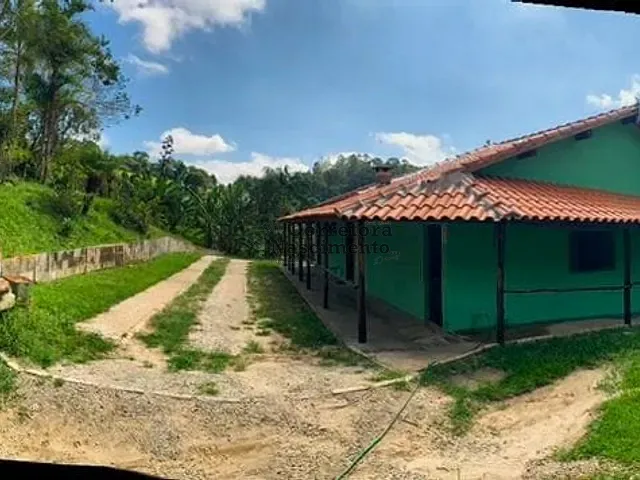 Sítio com 22000m² 3 quartos e 4 banheiros, à venda, no bairro Chácaras Condomínio Recanto Pássaros II em Jacareí