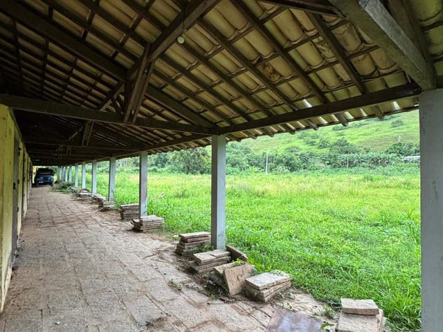 Sítio com 7500m², à venda, no bairro Pedro do Rio em Petrópolis