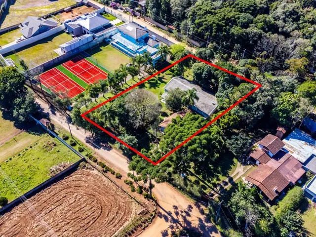 Sítio com 2433m² 3 quartos e 2 banheiros, à venda, no bairro Eucaliptos em Fazenda Rio Grande