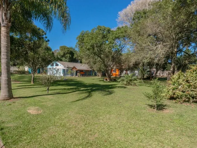 Sítio com 2433m² 3 quartos e 2 banheiros, à venda, no bairro Eucaliptos em Fazenda Rio Grande