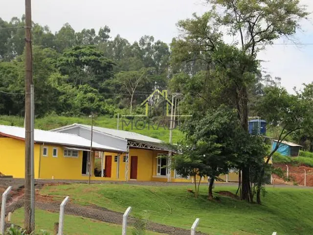 Sítio com 45000m² 4 quartos e 3 banheiros, à venda, no bairro rodovia em Monte Santo de Minas