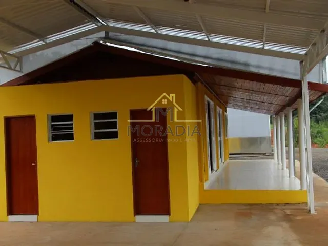 Sítio com 45000m² 4 quartos e 3 banheiros, à venda, no bairro rodovia em Monte Santo de Minas