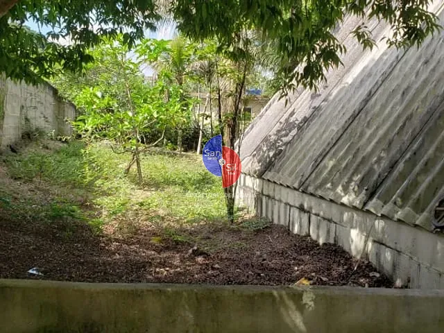 Sítio com 2700m² 3 quartos e 3 banheiros, à venda, no bairro Vale das Pedrinhas em Guapimirim