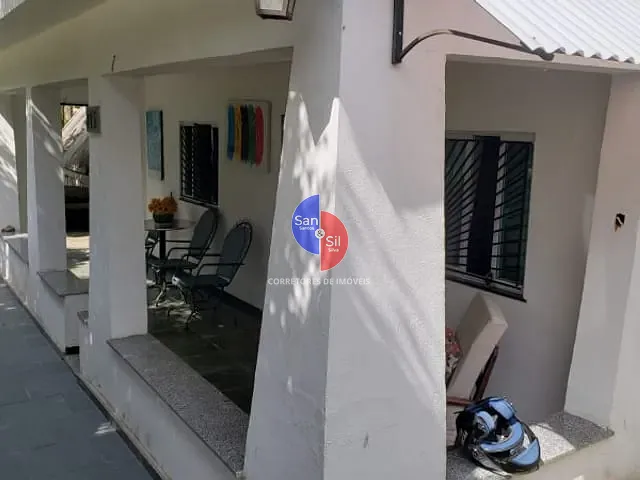 Sítio com 2700m² 3 quartos e 3 banheiros, à venda, no bairro Vale das Pedrinhas em Guapimirim