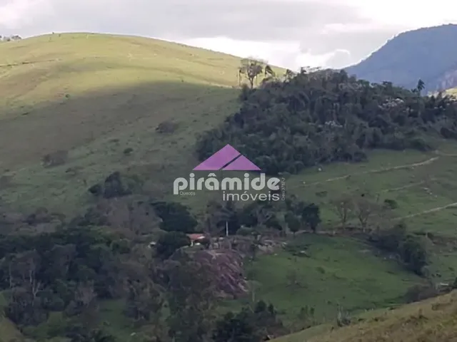 Sítio com 31000m² 2 quartos e 1 banheiro, à venda, no bairro Espírito Santo em Paraibuna