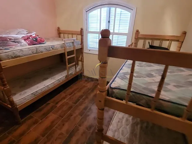 Sítio 3 quartos e 1 banheiro, à venda, no bairro Boa Vista em Piracaia