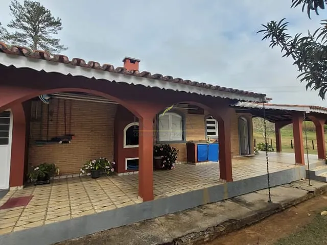 Sítio 3 quartos e 1 banheiro, à venda, no bairro Boa Vista em Piracaia