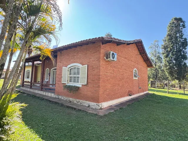 Sítio com 48400m² 11 quartos e 4 banheiros, à venda, no bairro Santa Adelaide em Tatuí
