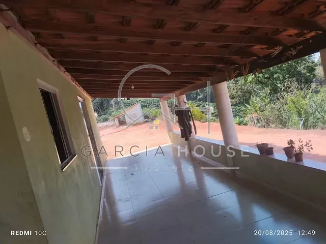Sítio com 242300m² 2 quartos e 2 banheiros, à venda, no bairro Zona Rural em Nova Resende