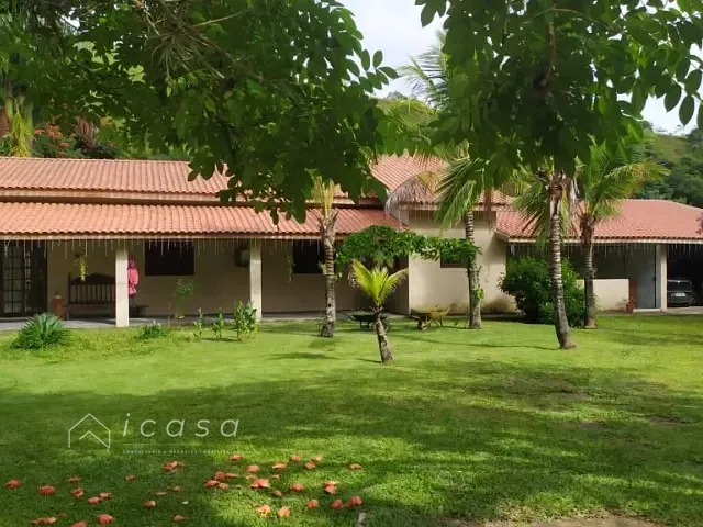 Sítio com 23000m² 3 quartos e 3 banheiros, à venda, no bairro Chácaras Cataguá em Taubaté