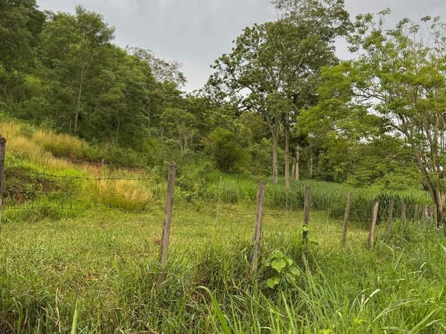 Sítio com 90000m², à venda, no bairro Areal em Petrópolis