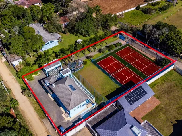 Sítio com 2414m² 2 quartos e 3 banheiros, à venda, no bairro Eucaliptos em Fazenda Rio Grande