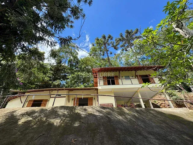 Sítio com 12362m² 5 quartos e 5 banheiros, à venda, no bairro Quebra Frascos em Teresópolis