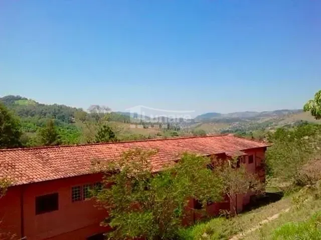 Sítio com 224000m² 8 quartos e 10 banheiros, à venda, no bairro Fazenda Tamburi em Amparo